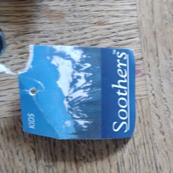 Kids soothers in black and blue - Picture 3 of 3